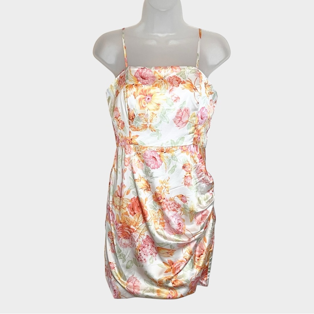 NWT SHOWPO Mini Dress Size 6 Elbereth Romantic Floral Adjustable Spaghetti Strap - Picture 2 of 5